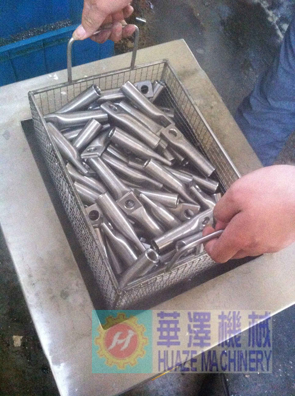 單槽式超聲波清洗機